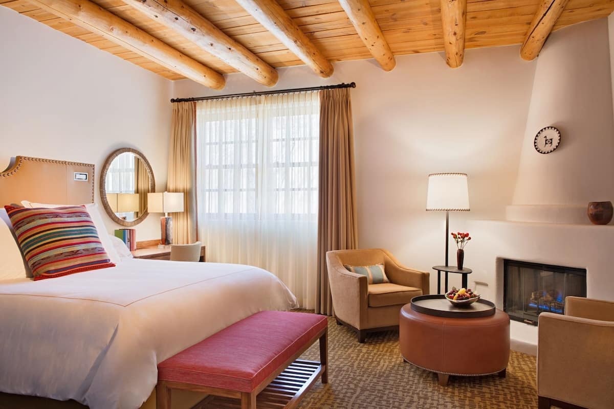 Premium bedding, down duvets, minibar, in-room safe
