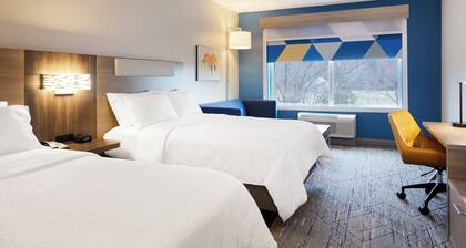 Holiday Inn Express & Suites Chicago North Shore - Niles by IHG