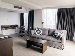 Premium bedding, pillowtop beds, in-room safe, desk