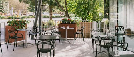 Terassi/patio