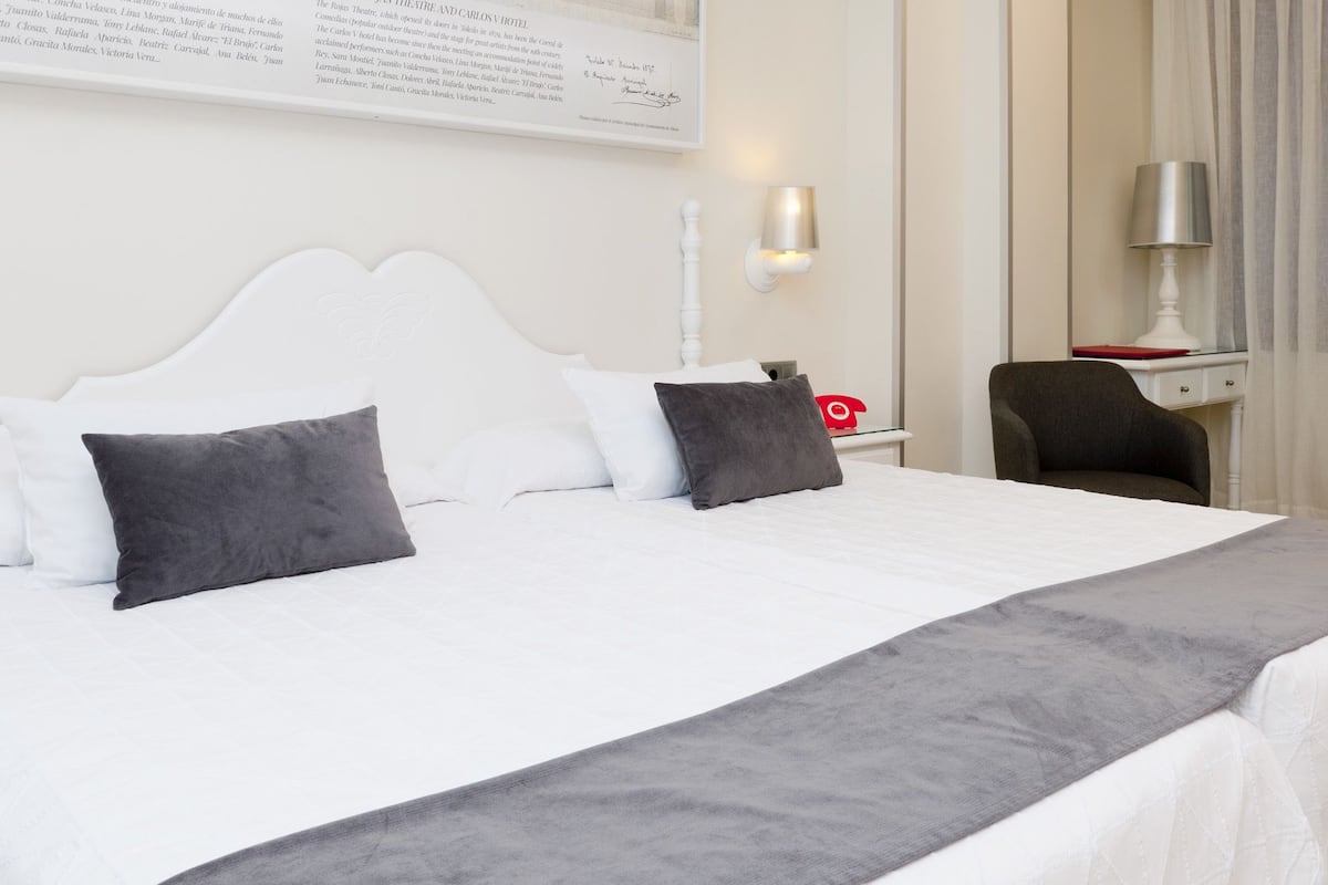 In-room safe, individually decorated, desk, blackout drapes