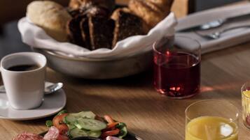 Dagelijks ontbijtbuffet (SEK 295 per persoon)