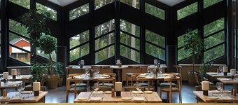 Hagastrand, Autograph Collection