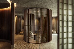 Un sauna, baño turco, tratamientos corporales, hidroterapia