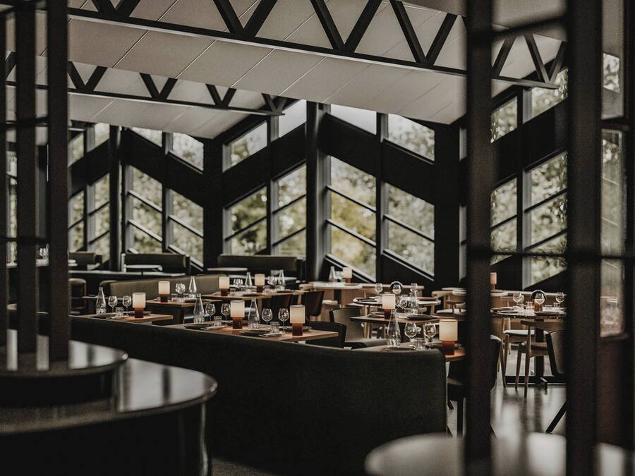 Breakfast, lunch and dinner served