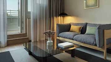 Minibar, in-room safe, desk, blackout curtains