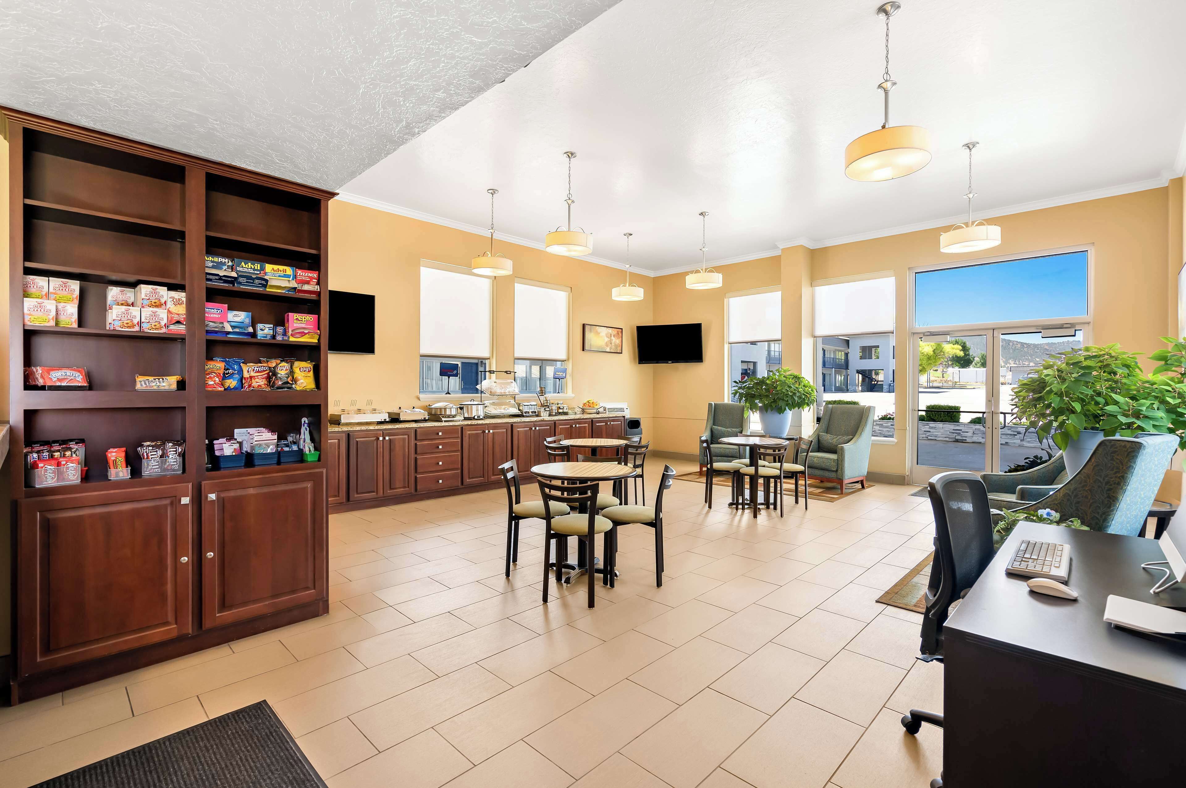 free continental breakfast