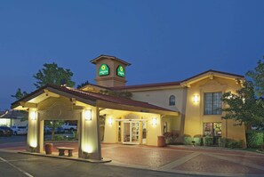 Exterior - La Quinta Inn by Wyndham Salt Lake City Midvale (Midvale)