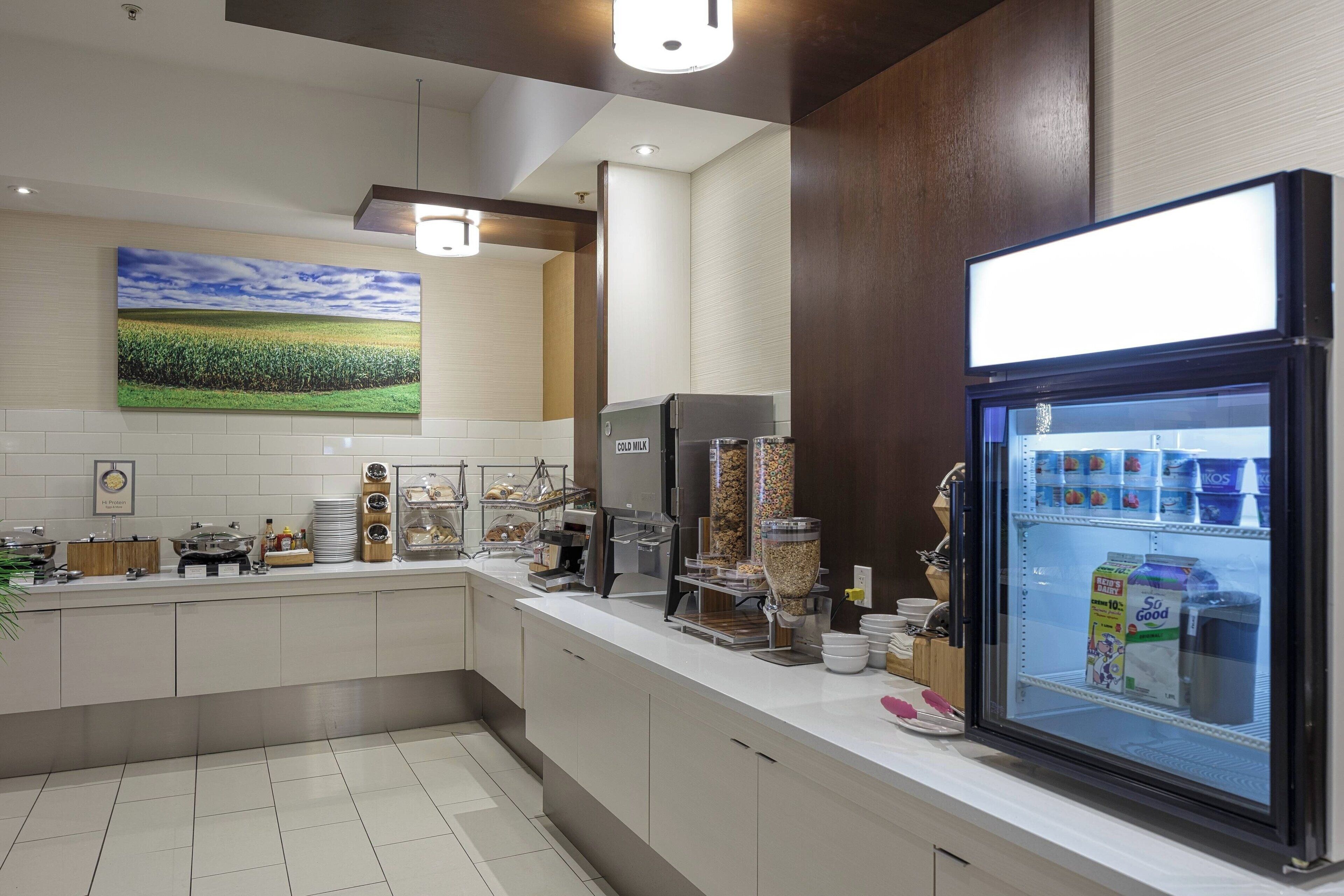 free daily continental breakfast