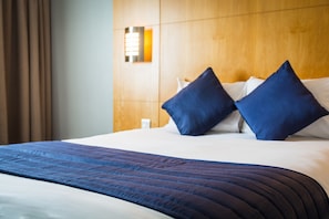 In-room safe, desk, free WiFi, bed sheets