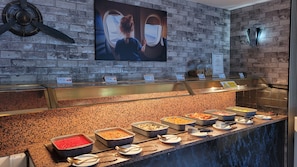 Daily full breakfast for a fee