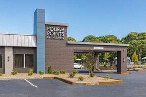 Front of property - Four Points by Sheraton Eastham Cape Cod (Eastham)
