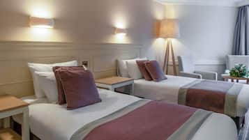 Bureau, fer et planche Ă repasser, Wi-Fi gratuit, draps fournis