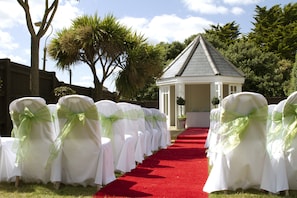 Espace de mariage à l’extérieur
