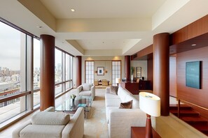 Suite (Ambassador) | Frette Italian sheets, premium bedding, down comforters, minibar - Grand Hyatt Tokyo (Tokyo)