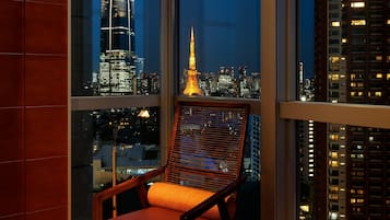 Presidential Suite | Frette Italian sheets, premium bedding, down duvets, minibar