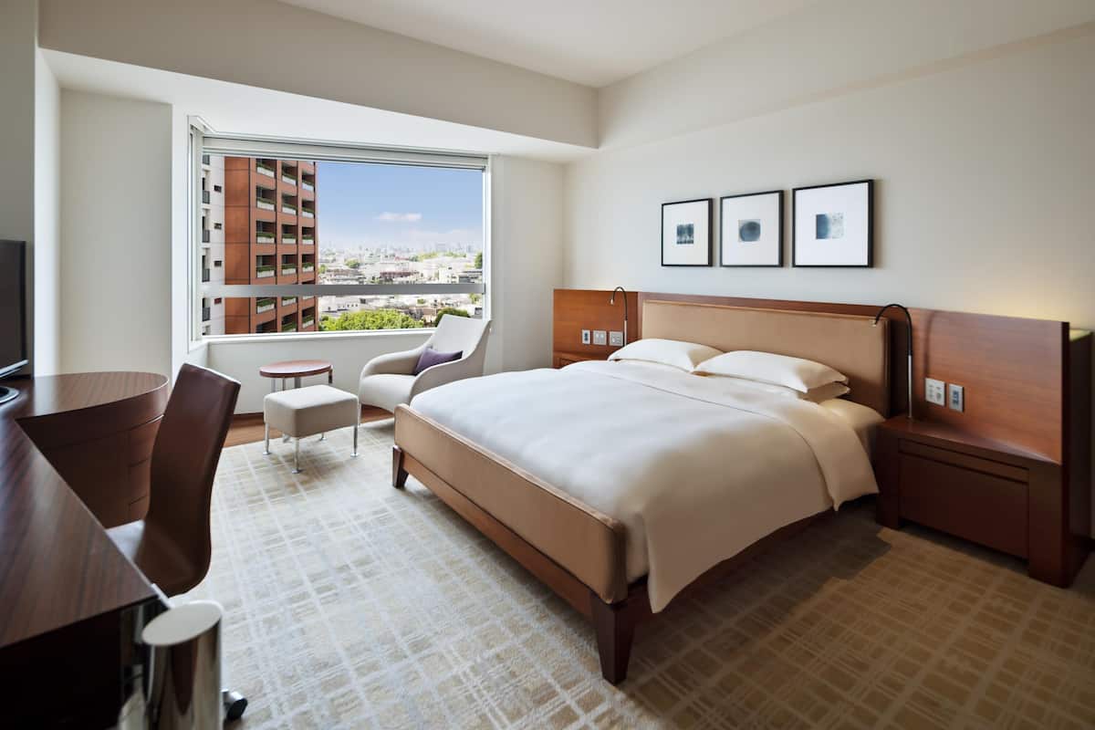 Room, 1 King Bed | 1 bedroom, Frette Italian sheets, premium bedding, down duvets