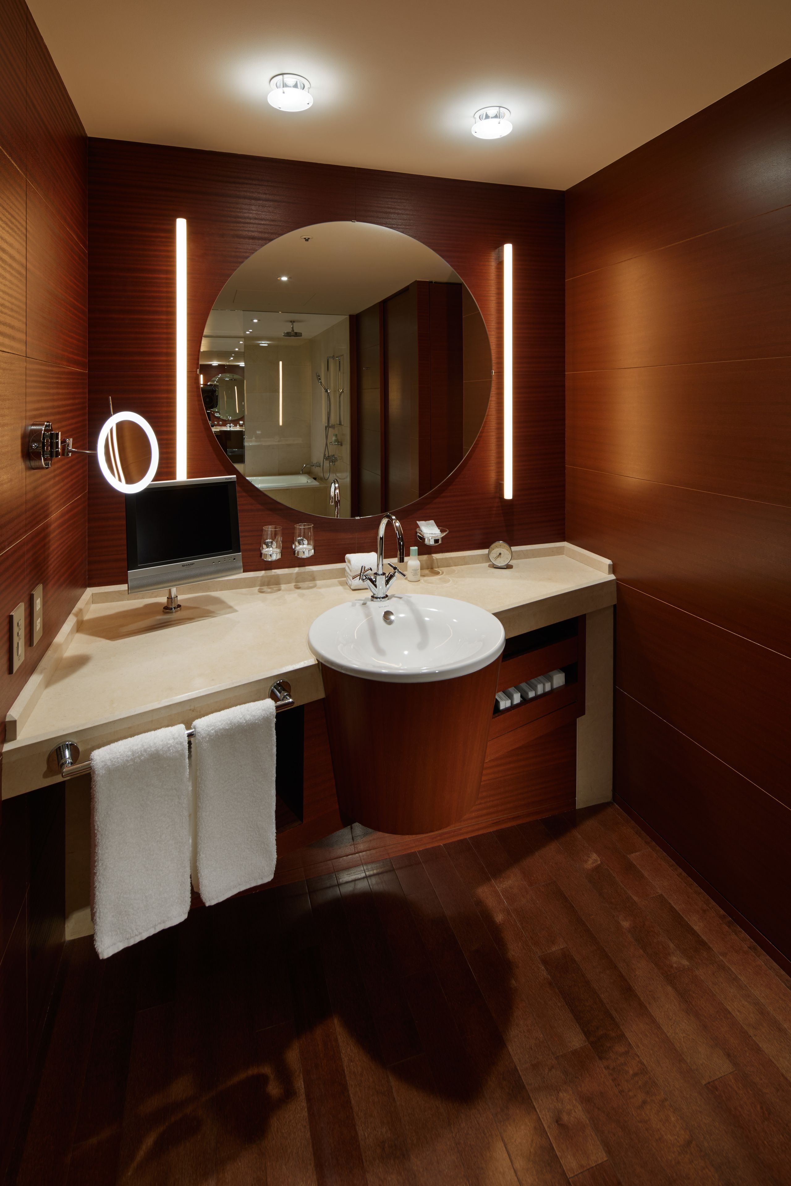 Suite, 1 King Bed (Diplomat) | Bathroom | Combined shower/tub, deep soaking tub, rainfall showerhead