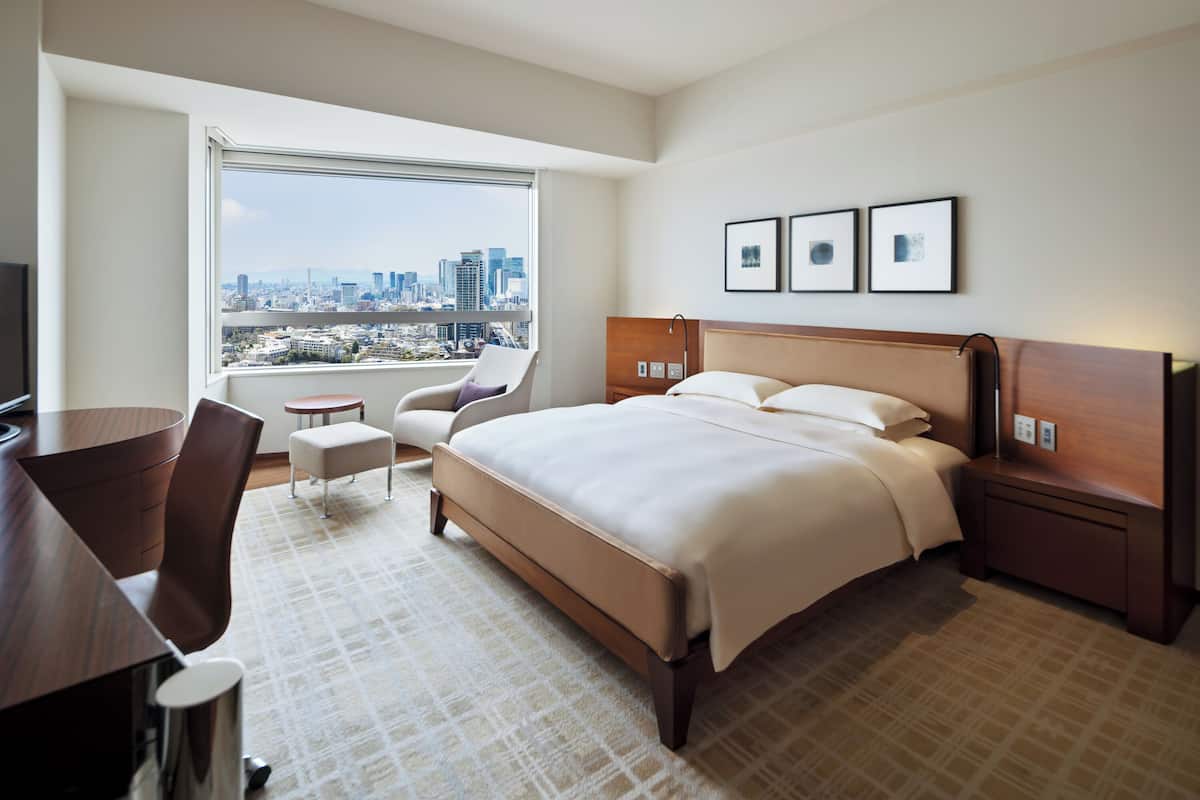 Quarto, 1 cama King, vista para a cidade | 1 quarto, lençóis italianos Frette, roupas de cama premium