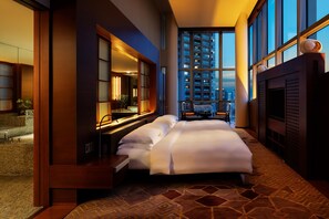 ห้องเพรสซิเดนเชียลสวีท | 1 ห้องนอน, ผ้าปูที่นอน Frette จากอิตาลี, เครื่องนอนระดับพรีเมียม