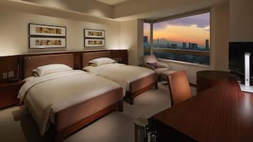 Room, 2 Twin Beds, City View | 1 bedroom, Frette Italian sheets, premium bedding, down comforters