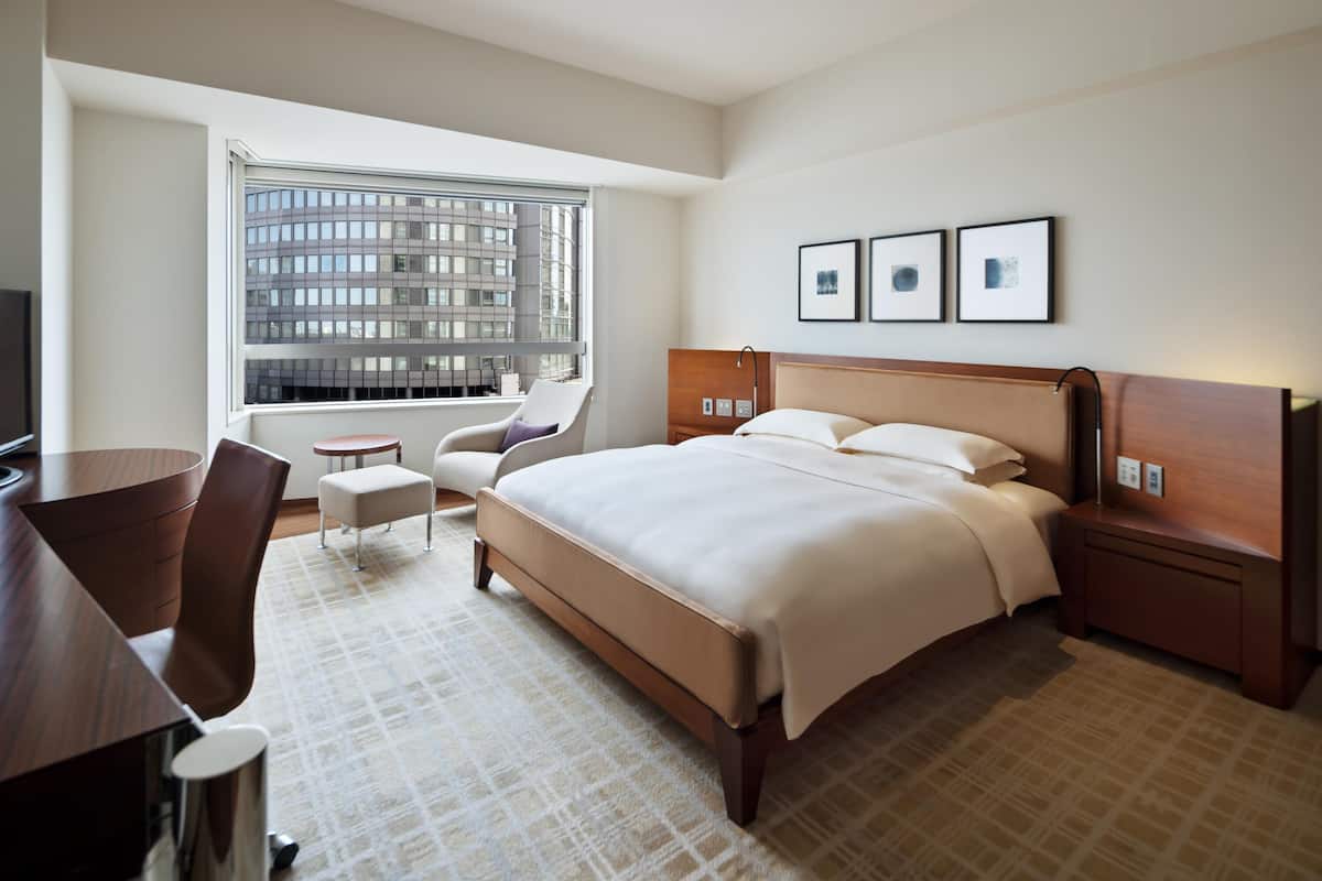 Quarto club, 1 cama King | 1 quarto, lençóis italianos Frette, roupas de cama premium