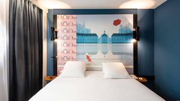 In-room safe, desk, blackout drapes, soundproofing