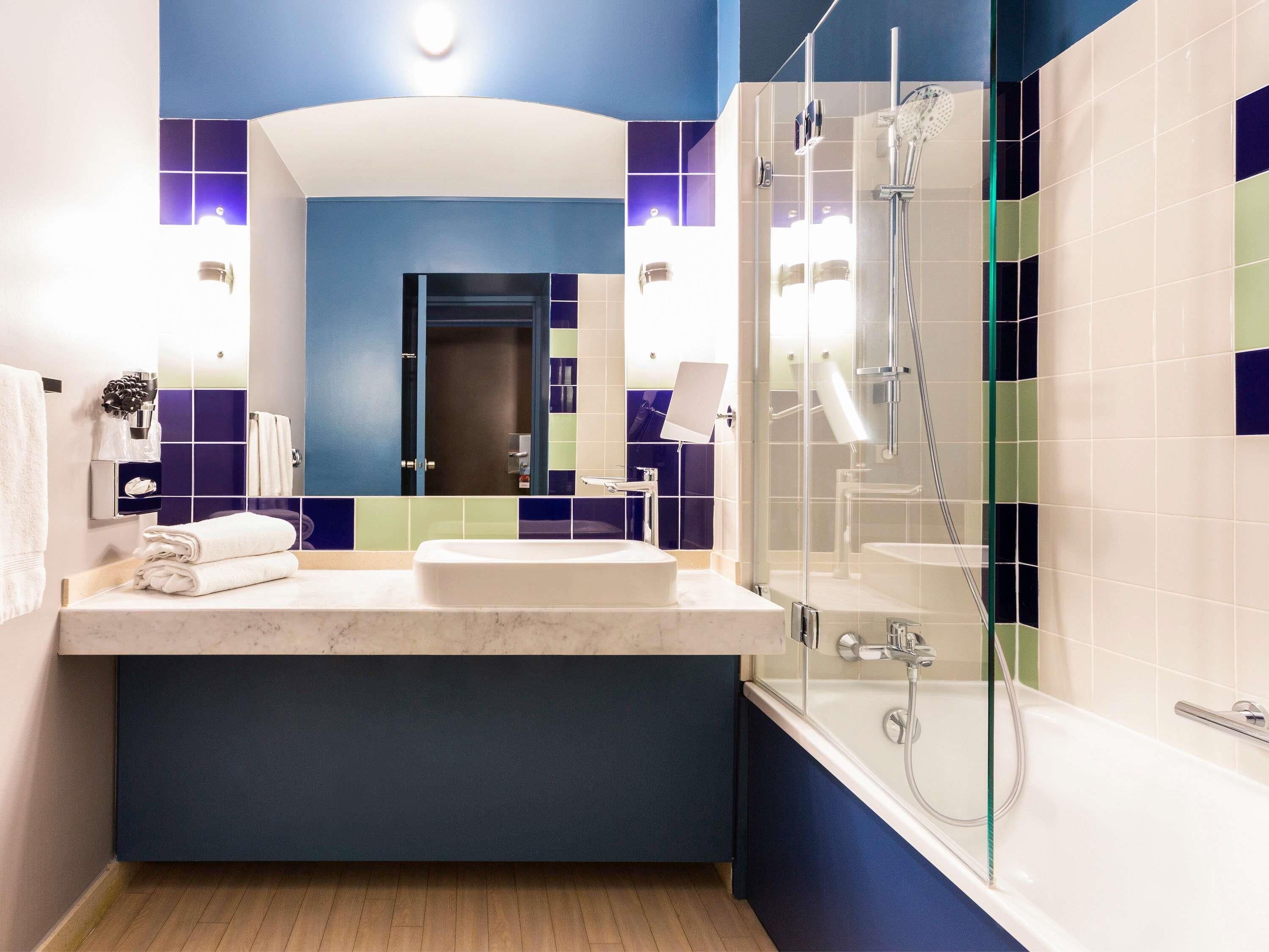 In-room safe, desk, blackout drapes, soundproofing