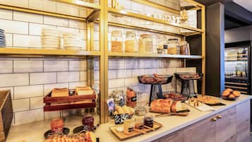 Daily buffet breakfast (EUR 19.5 per person)