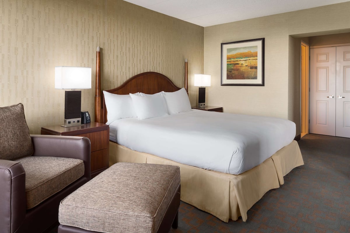 Premium bedding, down duvets, pillow-top beds, in-room safe