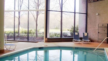 Indoor pool, seasonal outdoor pool, pool loungers