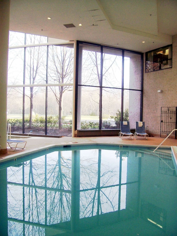 Indoor pool, seasonal outdoor pool, pool loungers