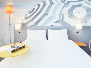Premium bedding, in-room safe, desk, blackout curtains