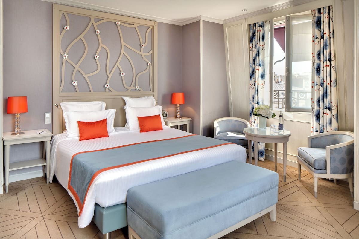 Deluxe Room | Premium bedding, in-room safe, desk, blackout drapes