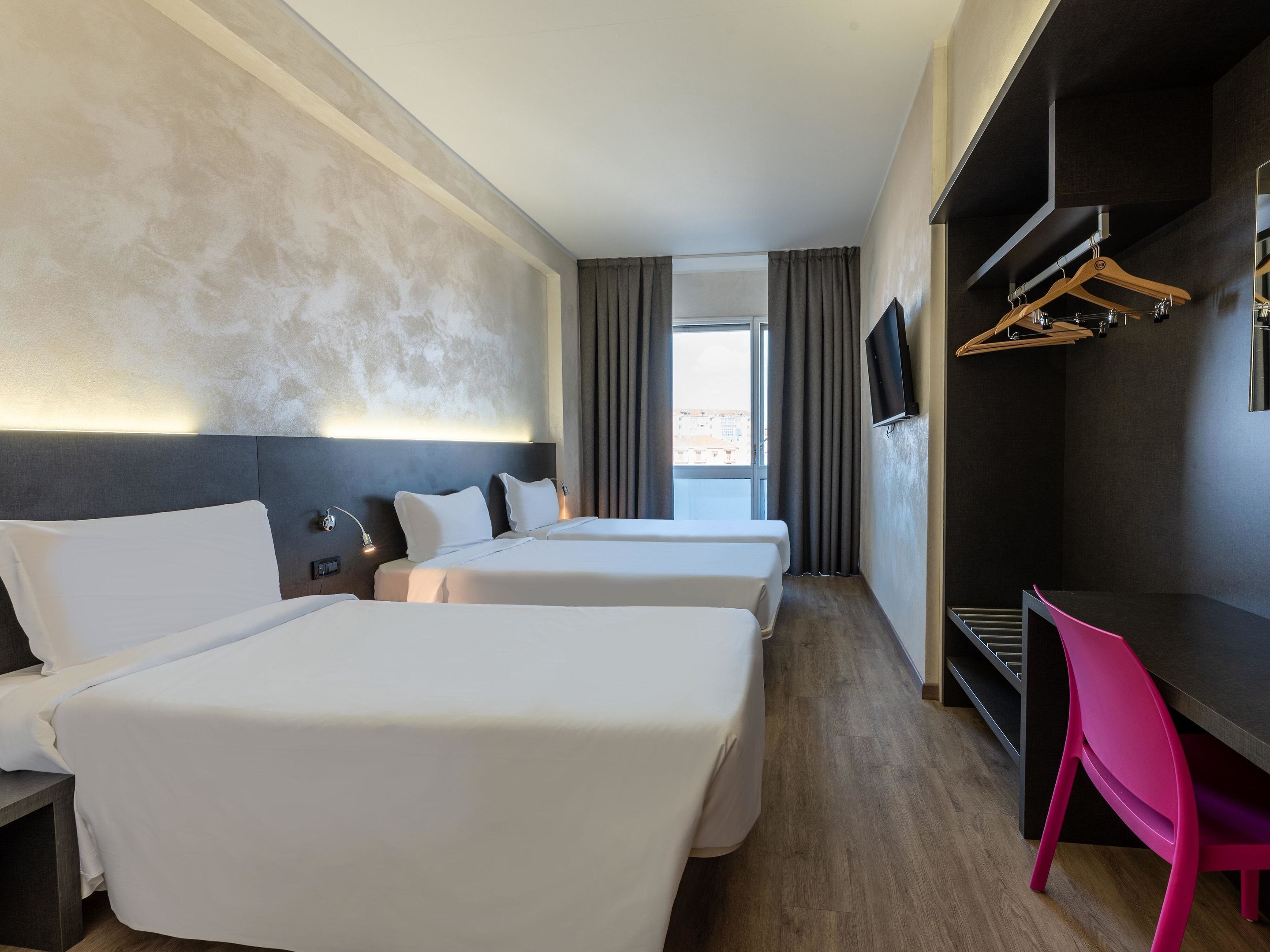 1 bedroom, premium bedding, minibar, in-room safe