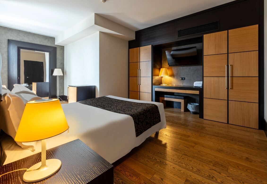 1 bedroom, premium bedding, minibar, in-room safe