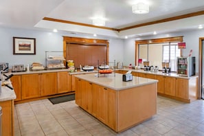 Free daily buffet breakfast