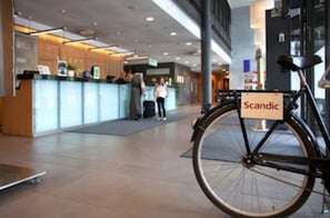 Check-in-/Check-out-Schalter