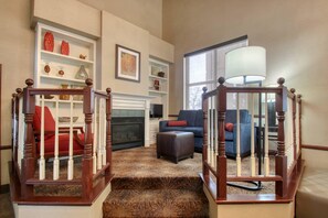 Lobby - Comfort Suites Madison West - Middleton (Madison)