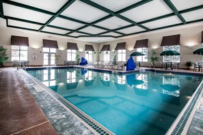 Indoor pool - Comfort Suites Madison West - Middleton (Madison)