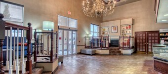 コンフォート スイーツ マディソン ウェスト - ミドルト ン