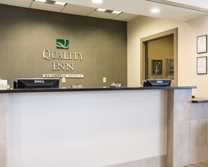 Lobby - Quality Inn Geneseo (Geneseo)