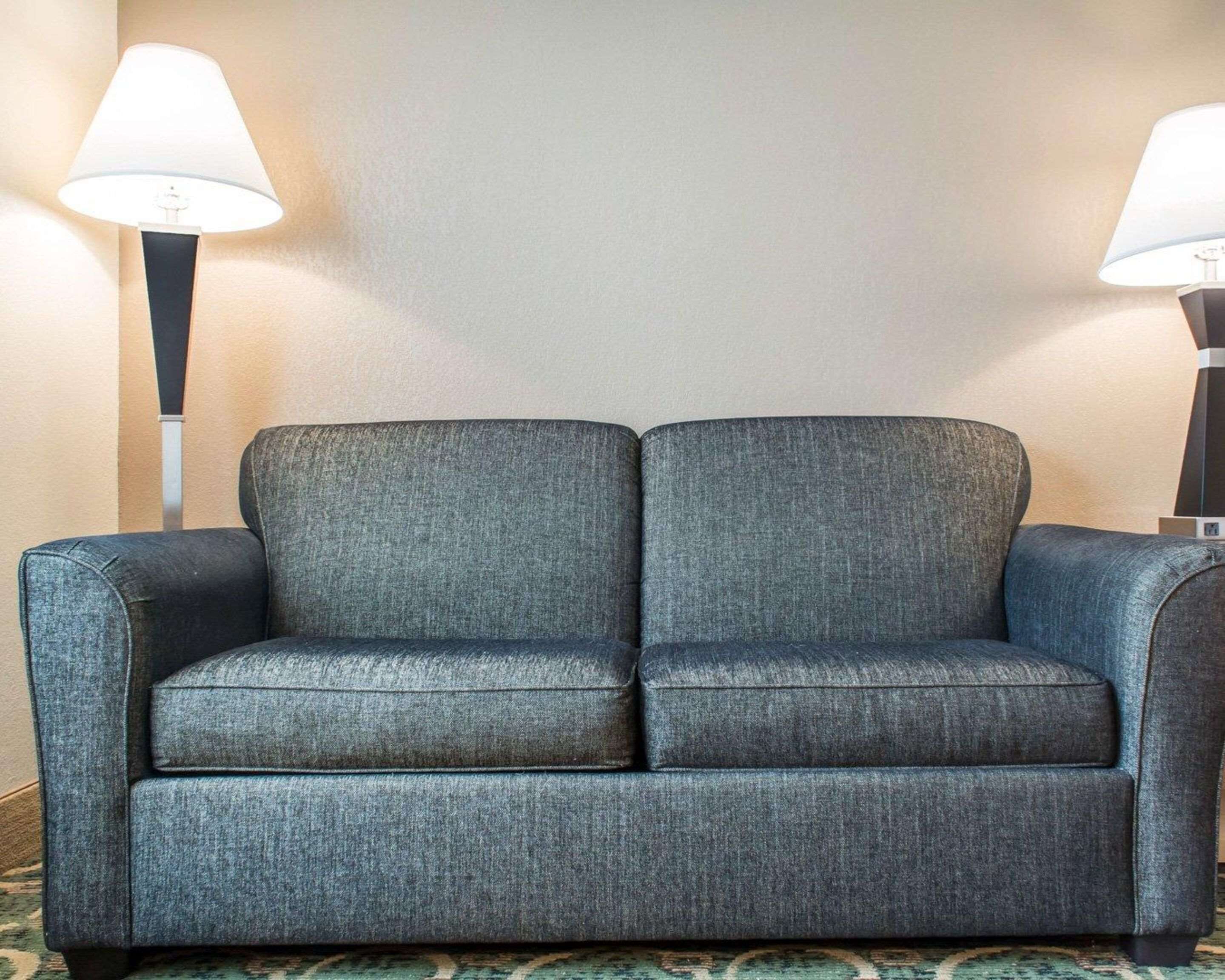 standard room, 1 king bed with sofa bed, non smoking | individually decorated, individually furnished, desk, laptop workspace