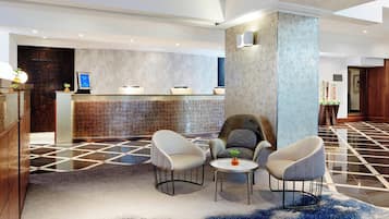 ロビーラウンジ