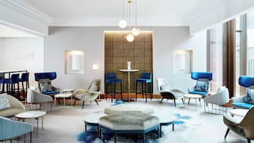 ロビーラウンジ