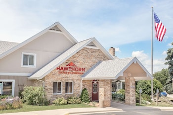 Hawthorn Suites by Wyndham Green Bay