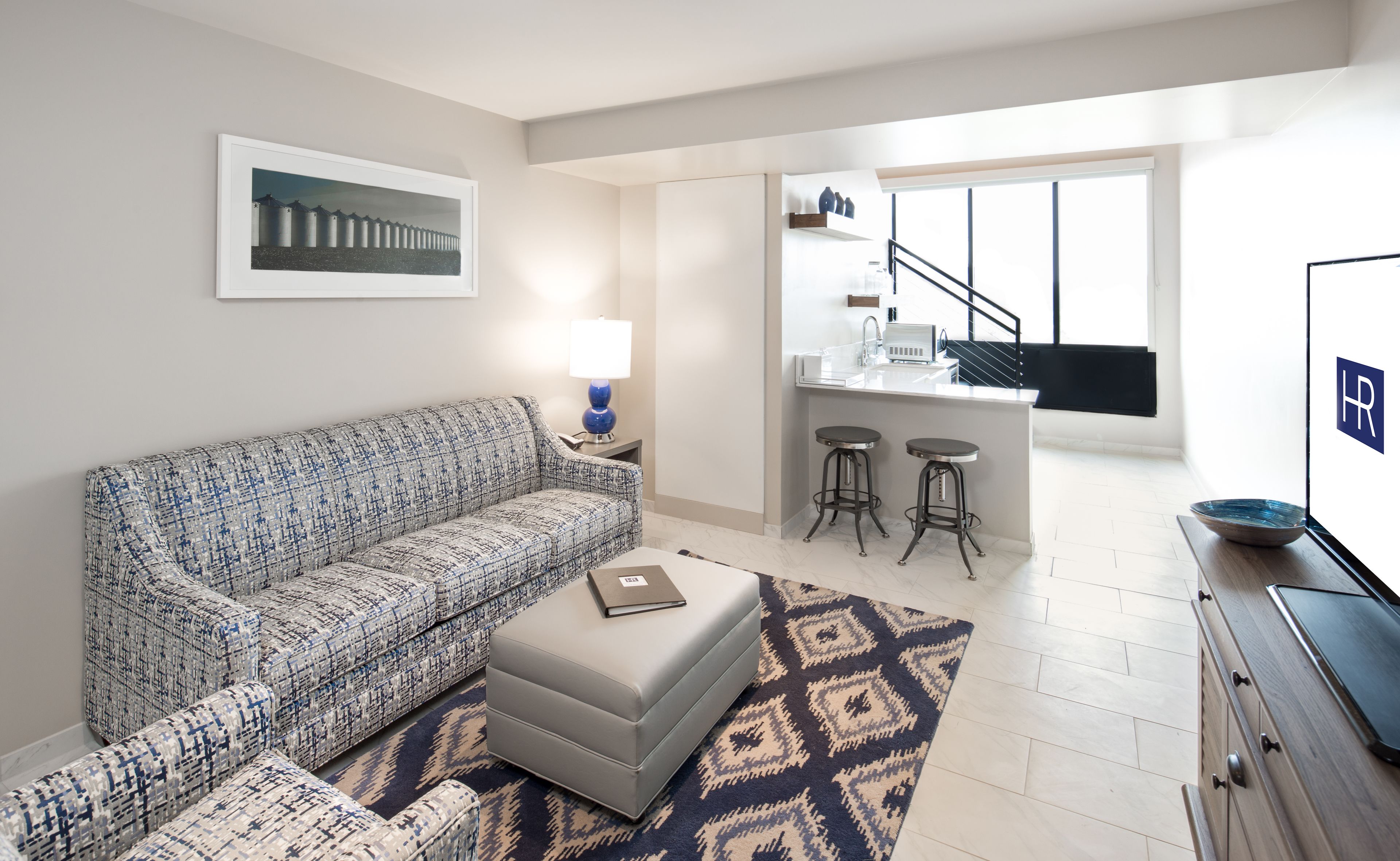 loft (suite) | living area | tv, ipod dock