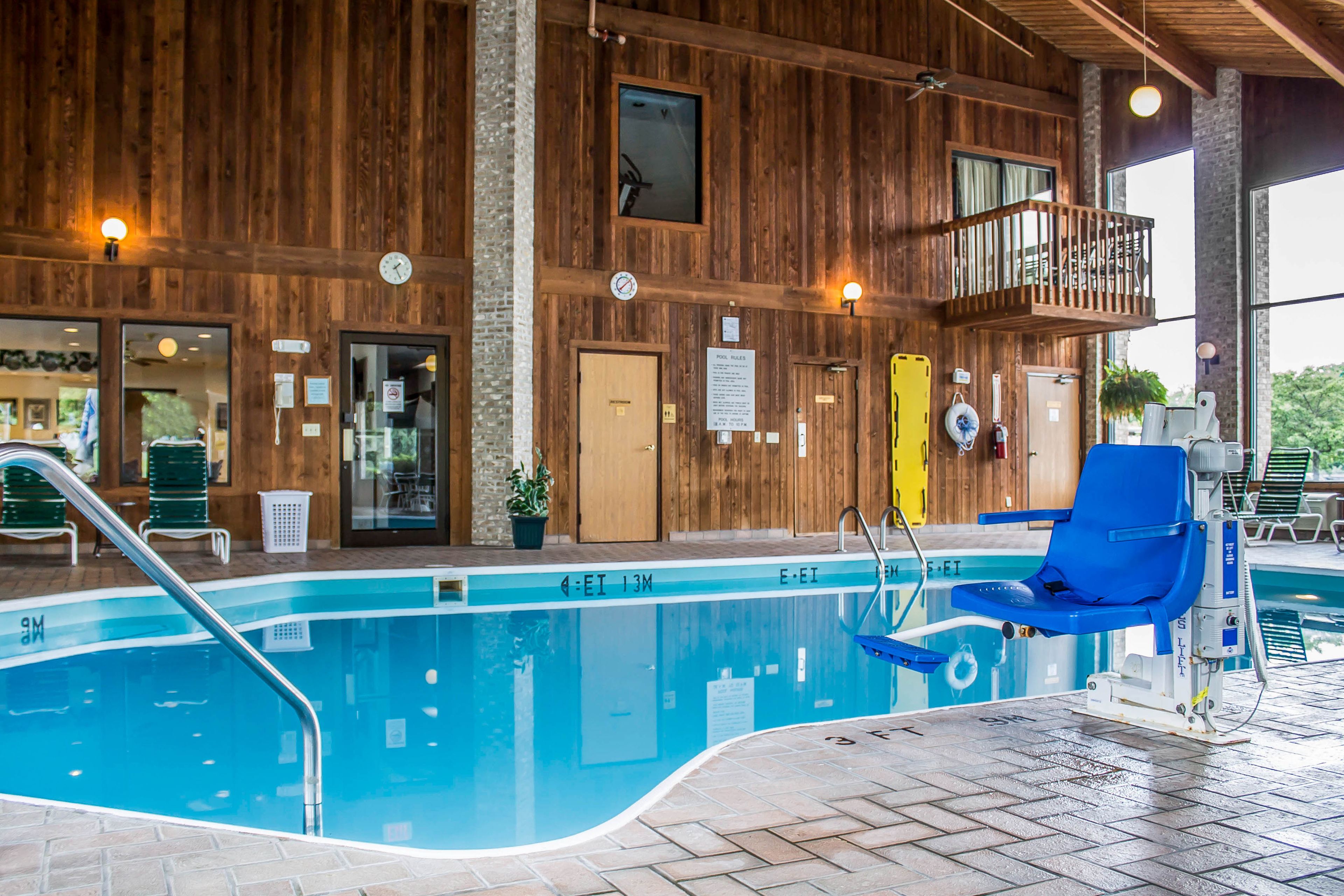 indoor pool, pool loungers