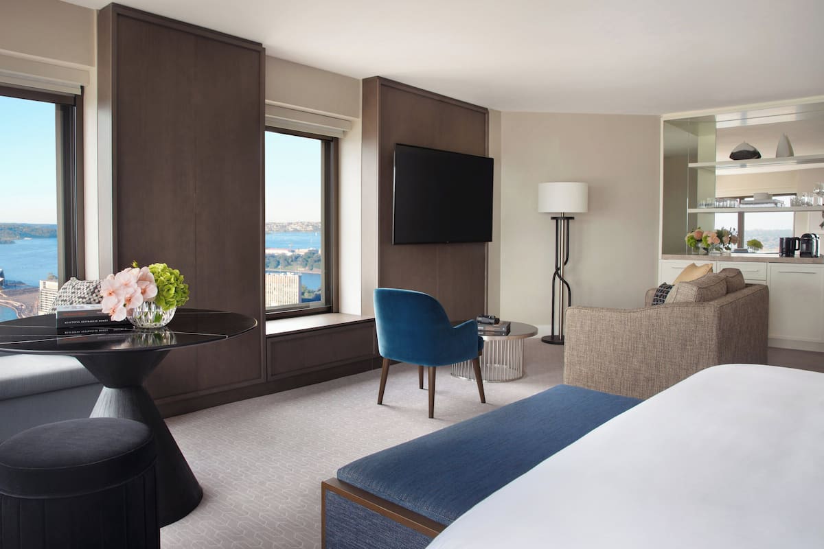 Premium bedding, pillow-top beds, minibar, in-room safe