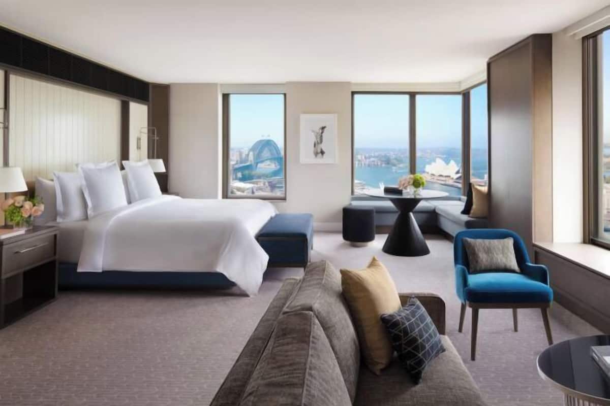 Premium bedding, pillowtop beds, minibar, in-room safe